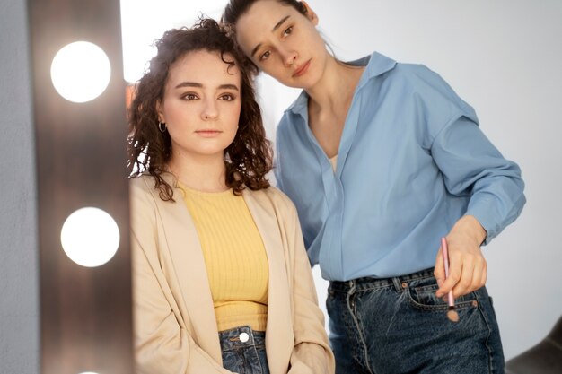 Jak wyrazić swoją osobowość poprzez wybór codziennych ubrań?