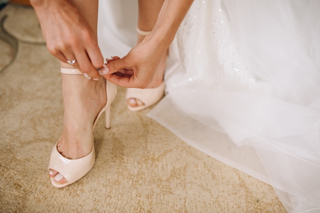 Jak wybrać idealne buty ślubne, które zapewnią komfort przez cały dzień?